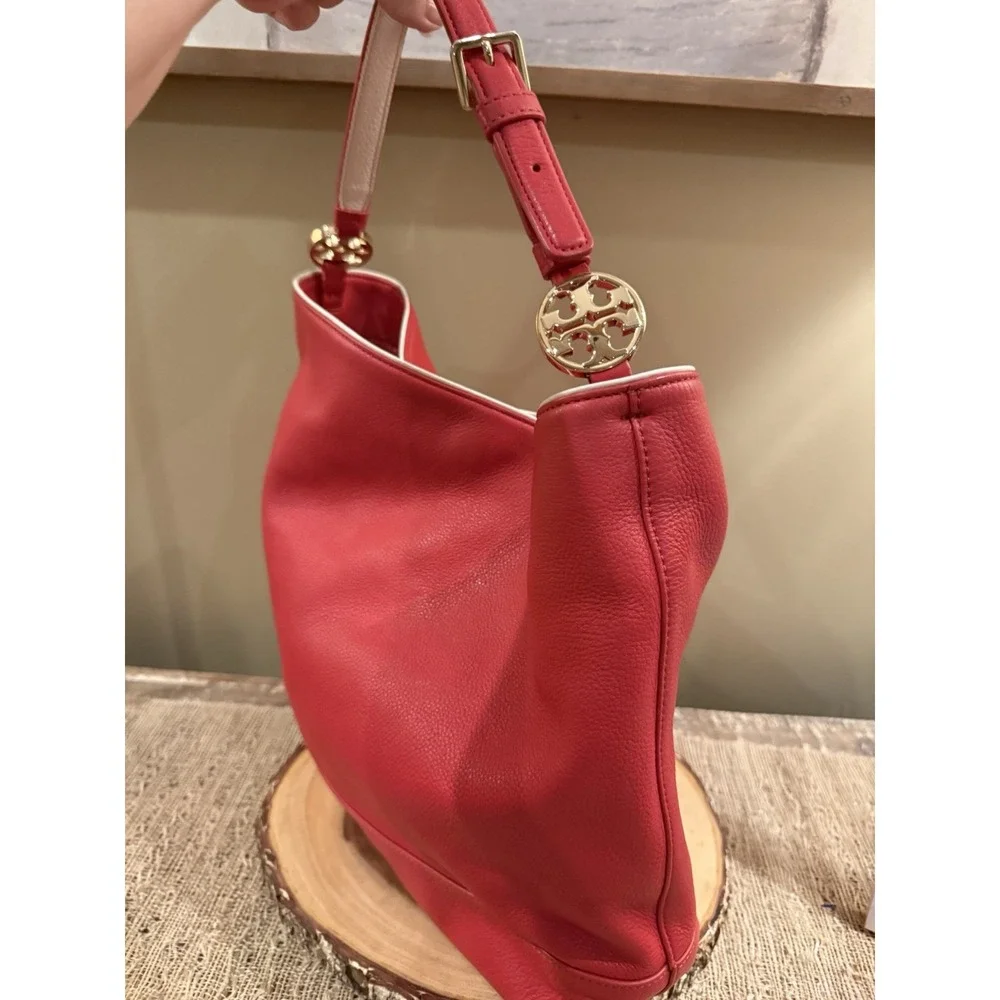 Tory Burch Duet Leather Hobo  Shoulder Bag in Cherry Apple New Ivory  $450
